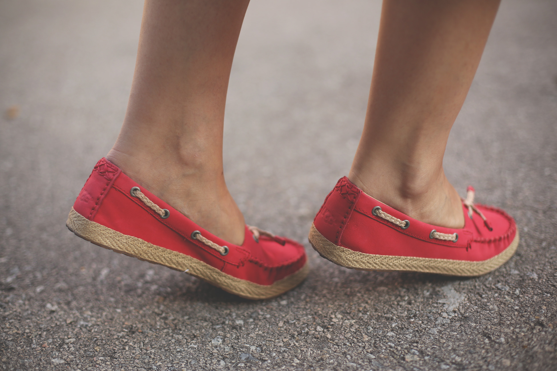 Loafers, 338 on line, red, Ugg, summer, flats, shoes, fashion, look, outfit